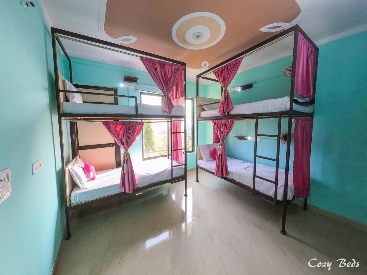 Hostel Cozy Beds Rishīkesh 외부 사진